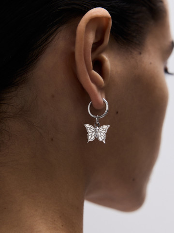 Тринкет бабочка