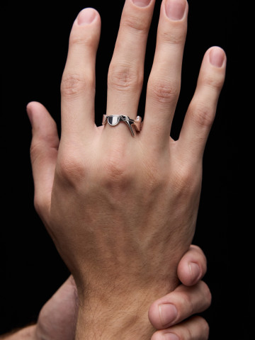 Кольцо каблуки-очки-расческа