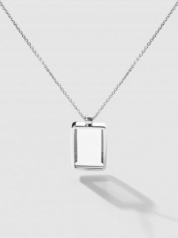 Маленький прямоугольный медальон с горным хрусталем из белого золота