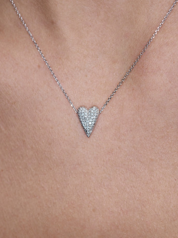 Подвеска-сердце с бриллиантами