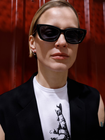 Avgvst X P.Y.E. Heavy Petal В