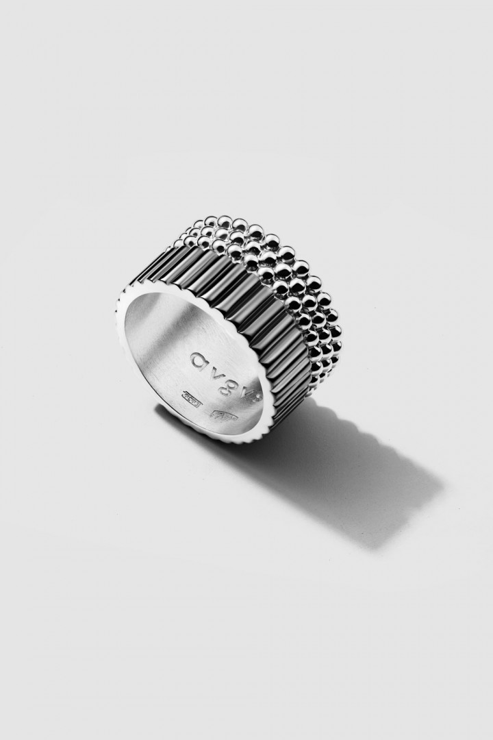 Кольцо Стеклярус и бисер с комбинированным покрытием