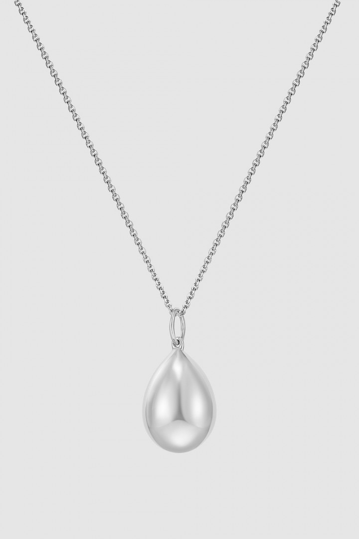 Ожерелье с серебряным яйцом
