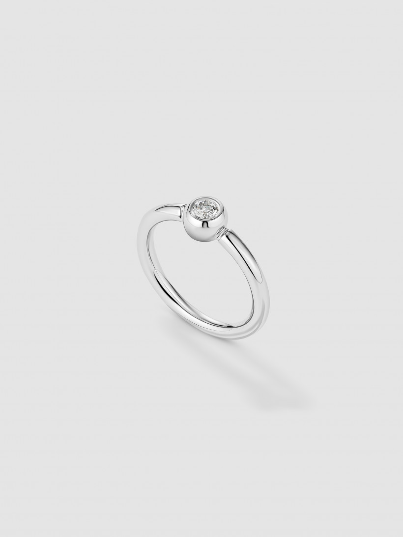 Кольцо-шарик с бриллиантом