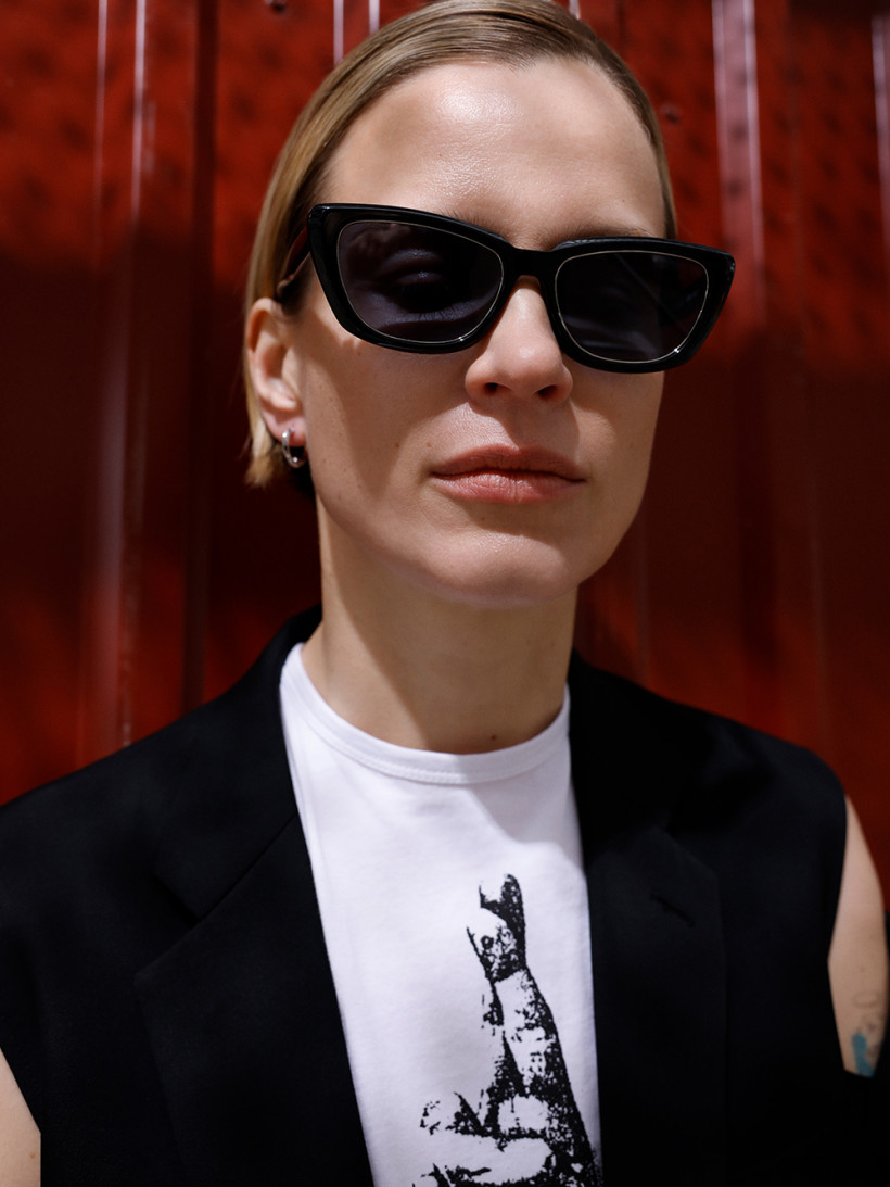 Avgvst X P.Y.E. Heavy Petal В