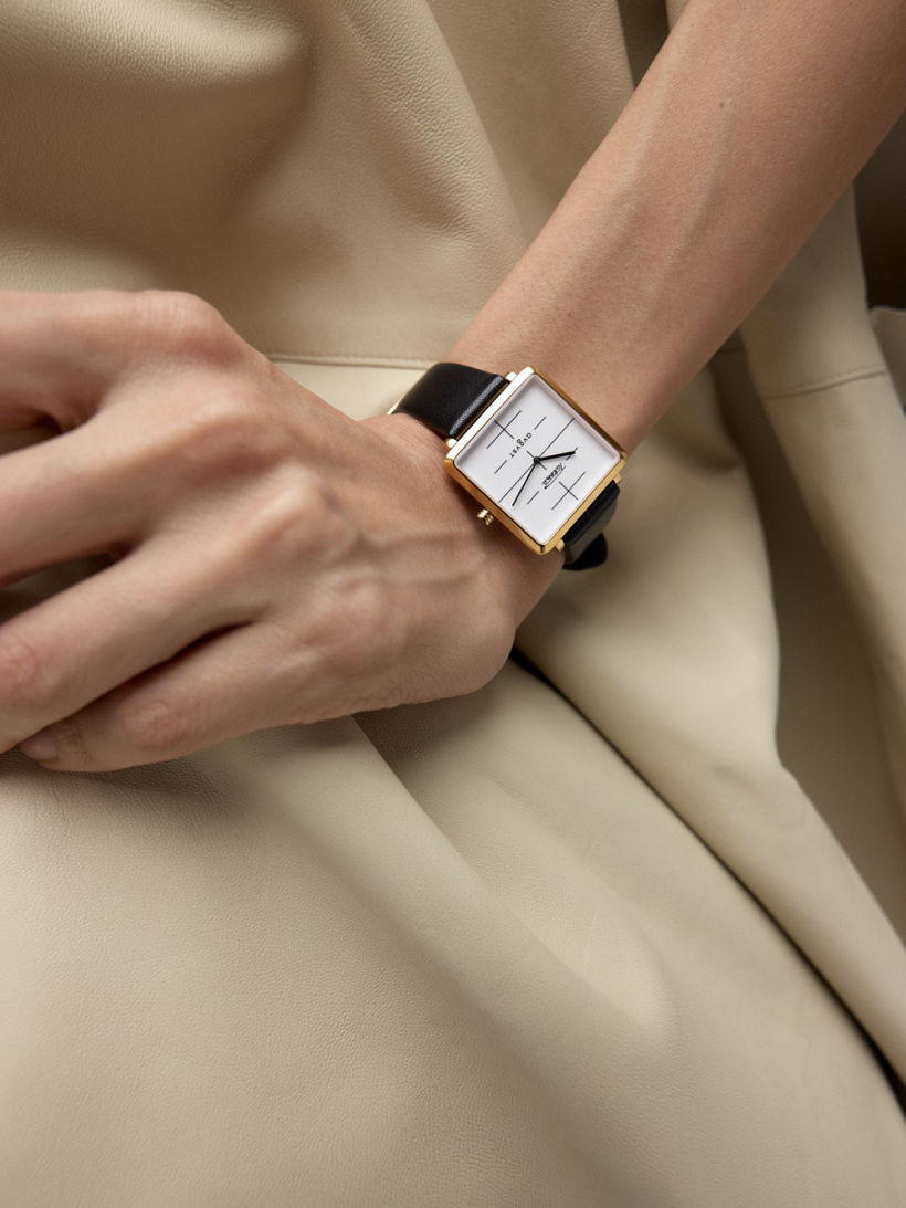 Ремень Avgvst x Ракета наппа с золотистой пряжкой