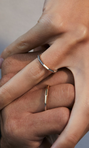 Обручальное кольцо Double Gold с сегментом из белого золота