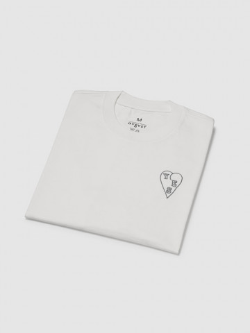 Футболка с сердцем белая