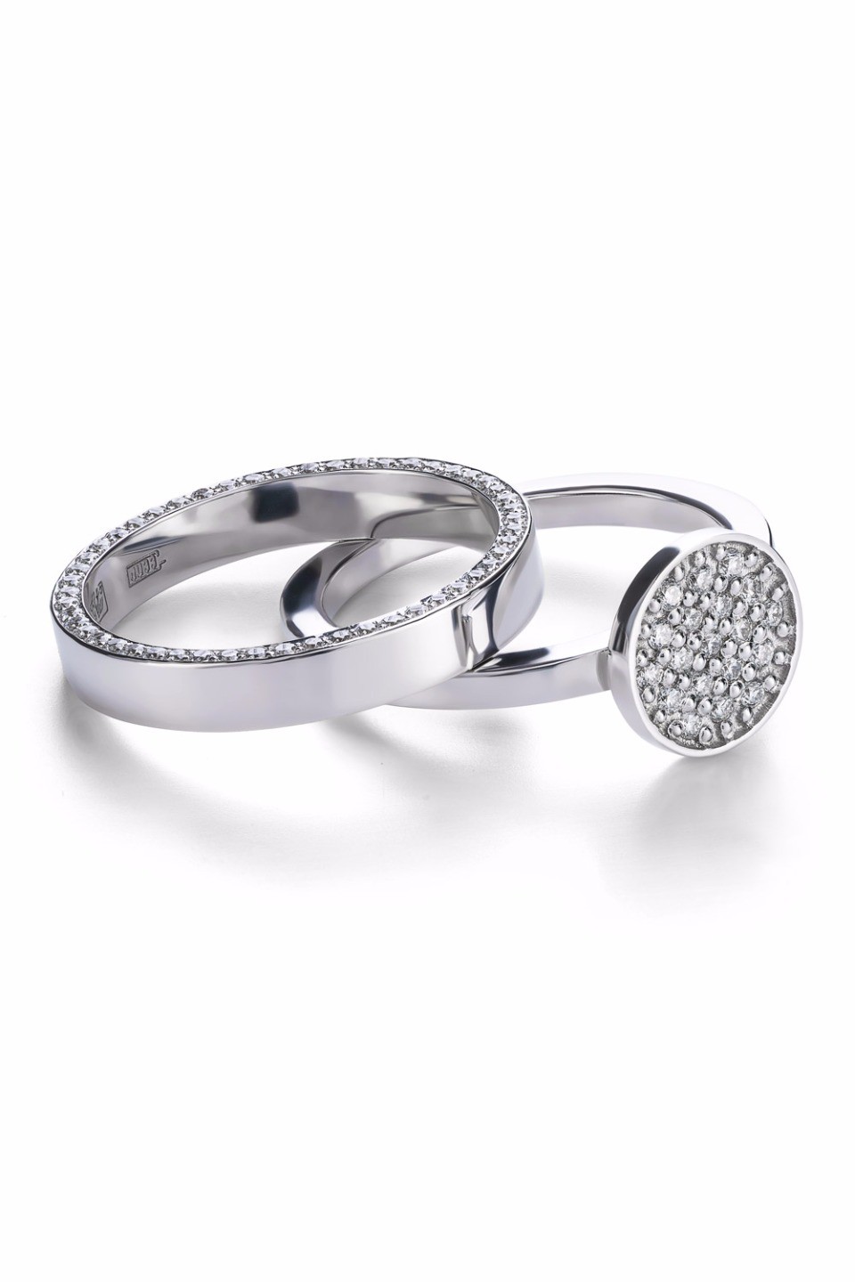 Помолвочное кольцо с бриллиантами 
