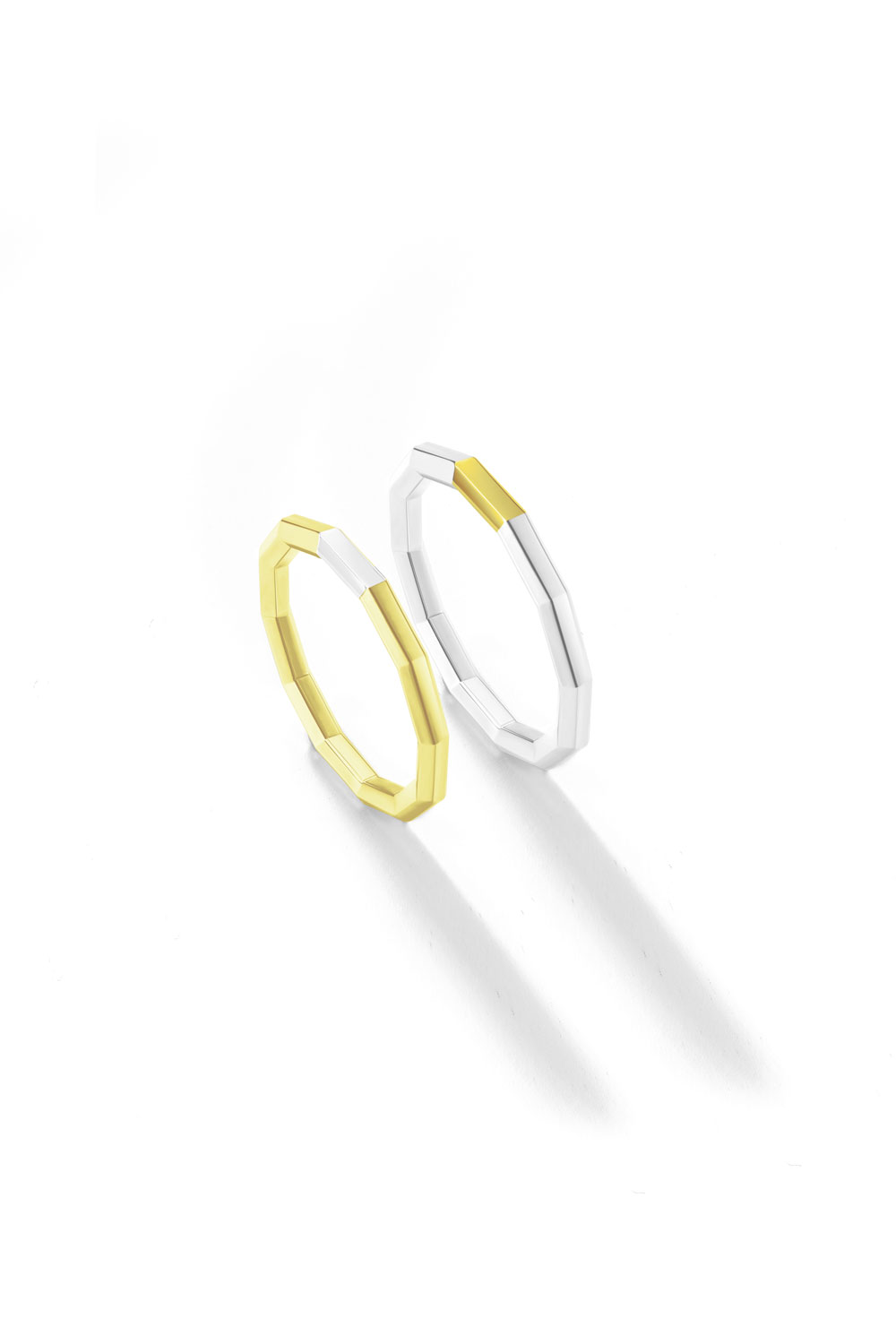 Обручальное кольцо Double Gold с сегментом из лимонного золота 